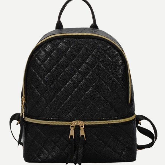 Handbags - Last one!💋 faux leather black mini backpack gold